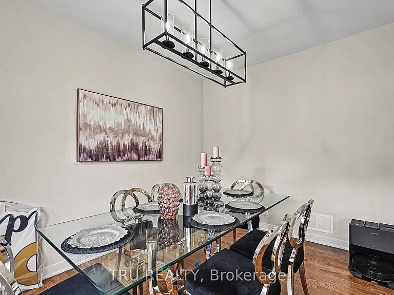 748 Eminence St — Photo 5