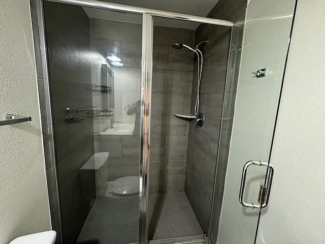 646 N 10th Ave #B11 — Photo 14