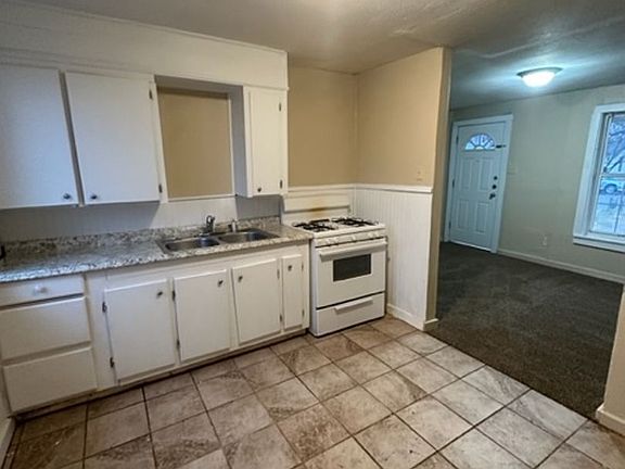 5th image of 549 Westmoreland St