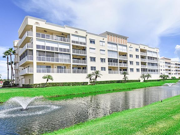 4th image of 742 Bayside Dr Unit 202