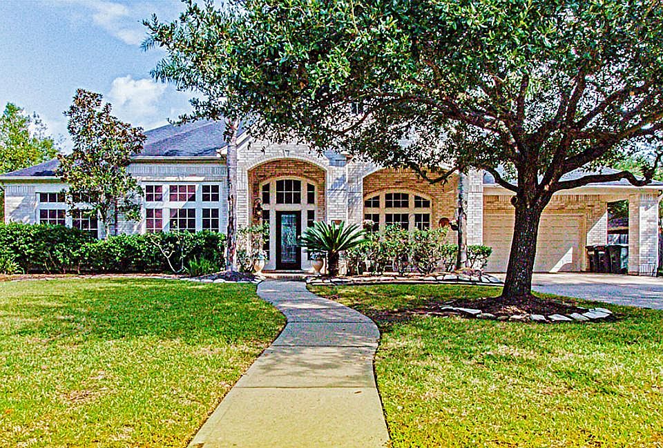 1st image of 12614 Wildwood Bend Ln