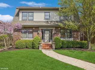 928 Fair Oaks Ave, Oak Park, IL 60302