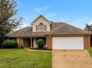 8220 S Glynn Vale Cv, Memphis, TN 38125