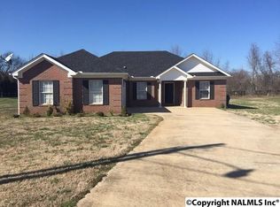 110 Mill Race Ct, Hazel Green, AL 35750