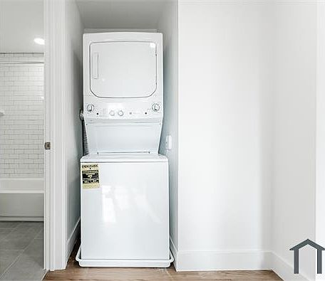5th image of 1611 Foulkrod St #304
