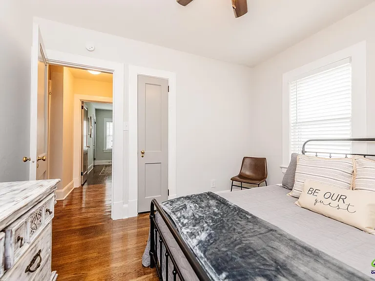 1304 Georgia Ave — Photo 10