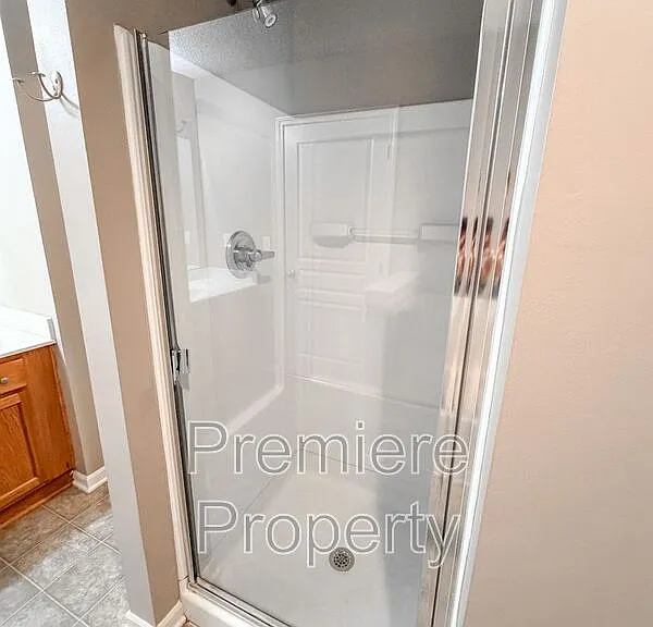 264 N Hedge Ln — Photo 18