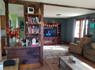 269 Pleasant View Dr, Lancaster, NY 14086