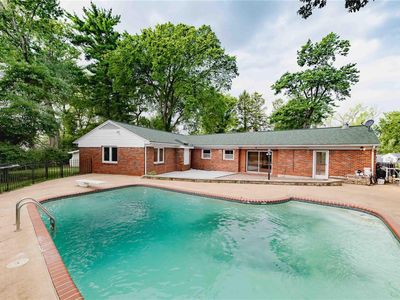 53 Grantwood Ln, Saint Louis, MO, 63123