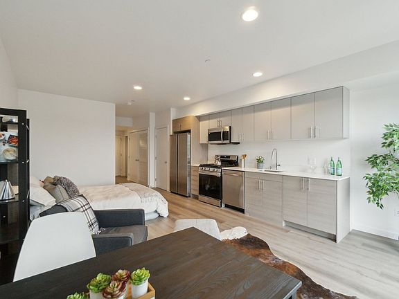 5th image of 9736 Greenwood Ave N #610