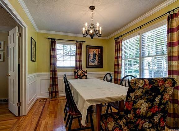 5th image of 4722 Dawnwood Dr