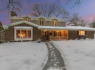 2021 Hillcrest Dr, Saint Cloud, MN 56303