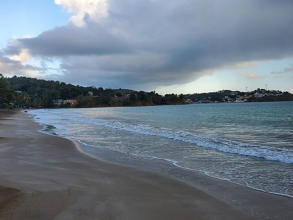 Walk 50mts to the beach