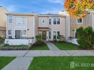12 Gerard Pl, Parlin, NJ 08859