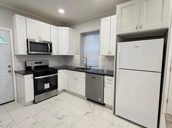 1533 W Louden St #1, Philadelphia, PA 19141