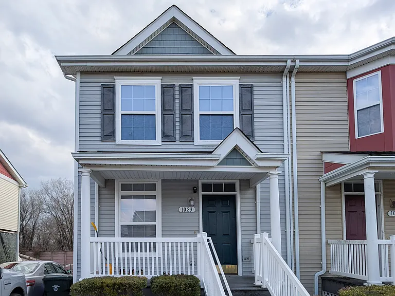 1023 Ross St — Photo 1