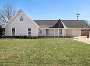 504 Honeysuckle Ln, Trumann, AR 72472