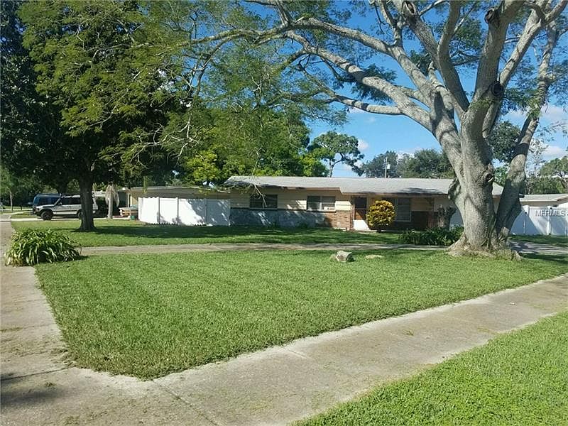 1st image of 8595 Gardenia Dr