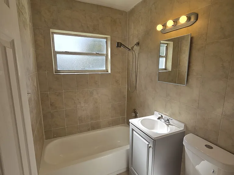 1327 SW 22nd Ave — Photo 8