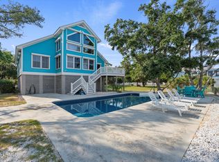 183 Sea Pines Dr, Saint Helena Island, SC 29920