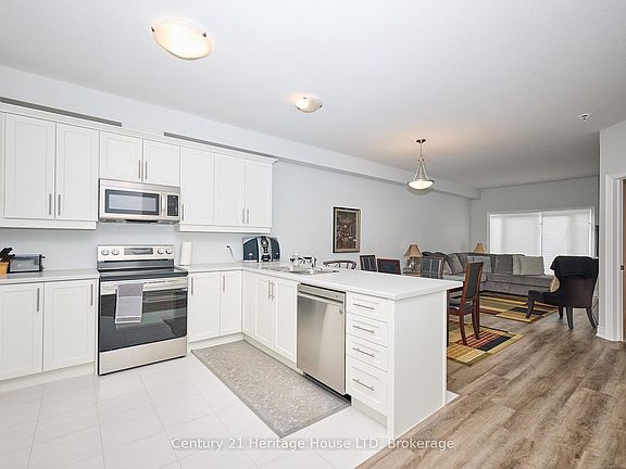 5th image of 427 Williams Cres