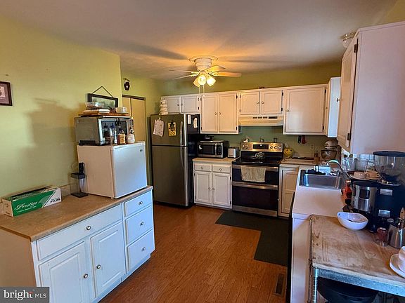 4th image of 402 Babylon Ct