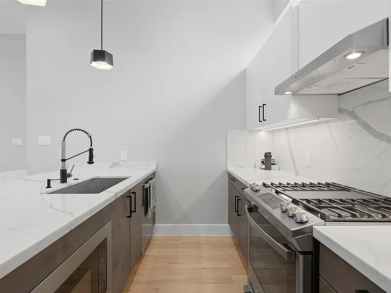 2214 Annex Ave #101 — Photo 7