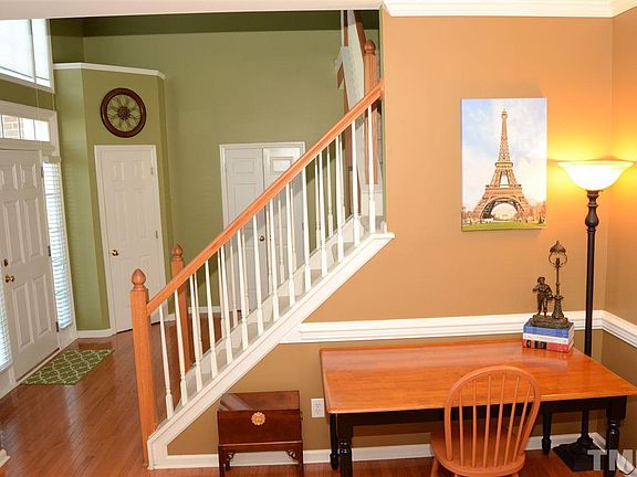 4th image of 704 Red Top Hills Ct