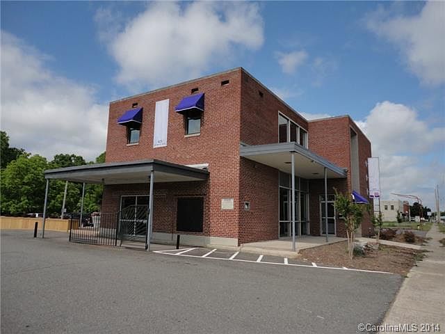 1st image of 425 W Franklin Blvd