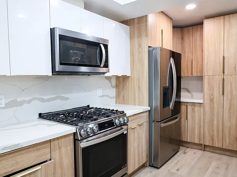 842 W Oliver St — Photo 5