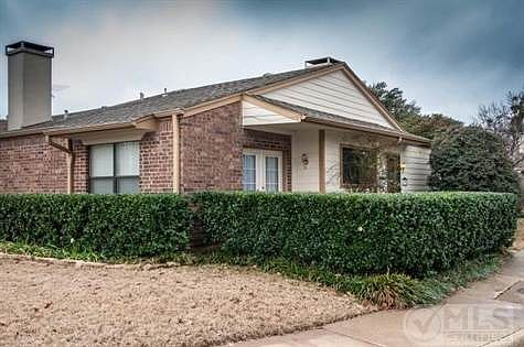 2nd image of 13776 Brookgreen Cir
