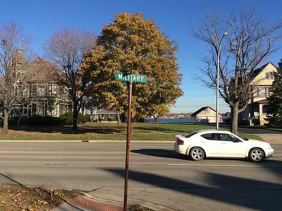 5th image of 1916 Military St