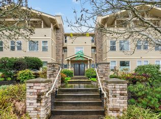 430 SW 156th St APT 202, Burien, WA 98166