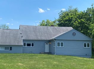 27 Martin Ct, Great Neck, NY 11024