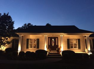 127 Saratoga Dr, Frankfort, KY 40601