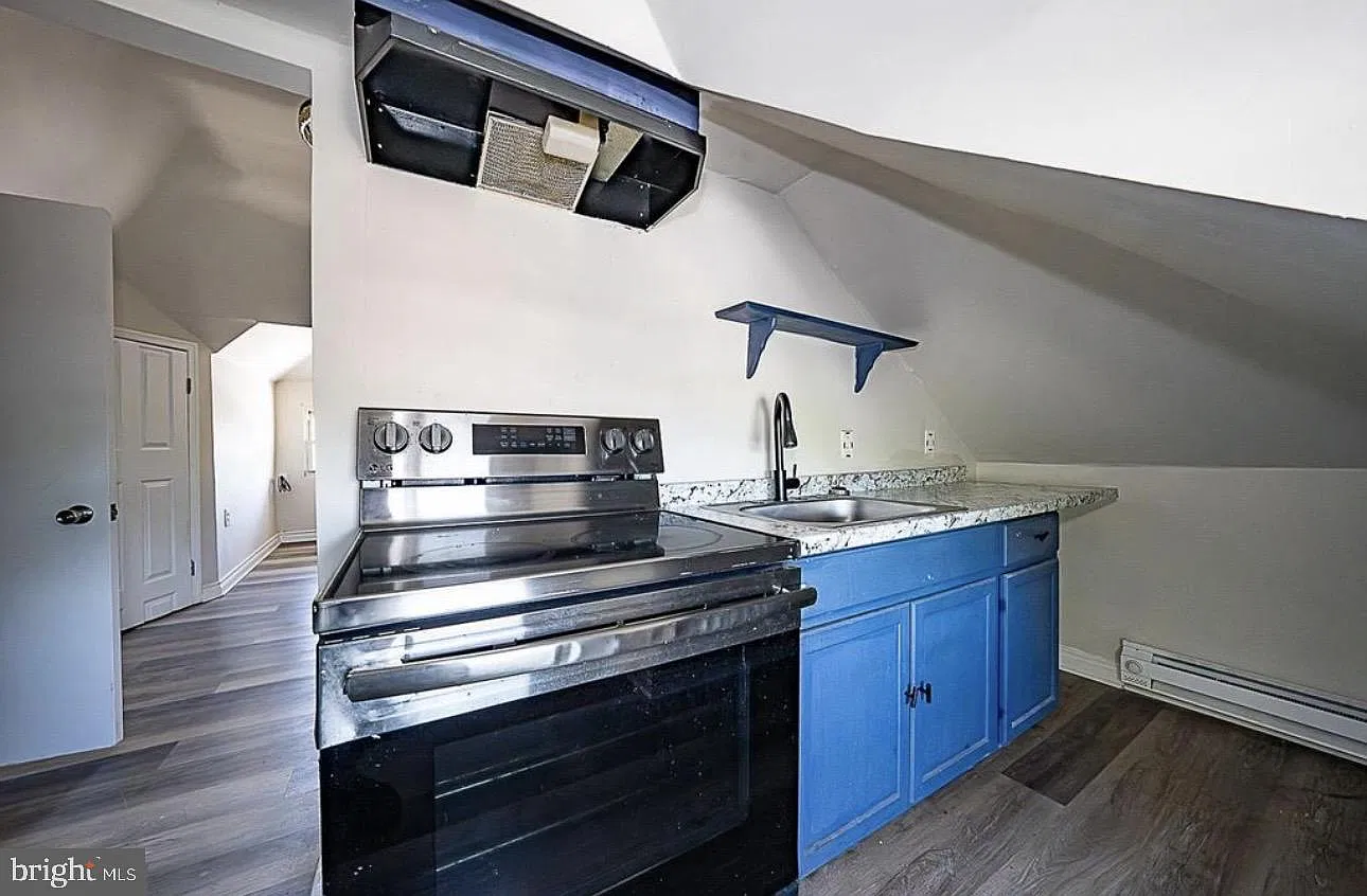 1 bed, 1.0 bath, 850 sqft, $950 — Photo 1
