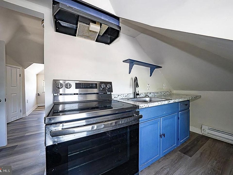 1st image of 565 Chester Pike #3
