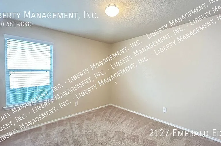 2127 Emerald Edge — Photo 14