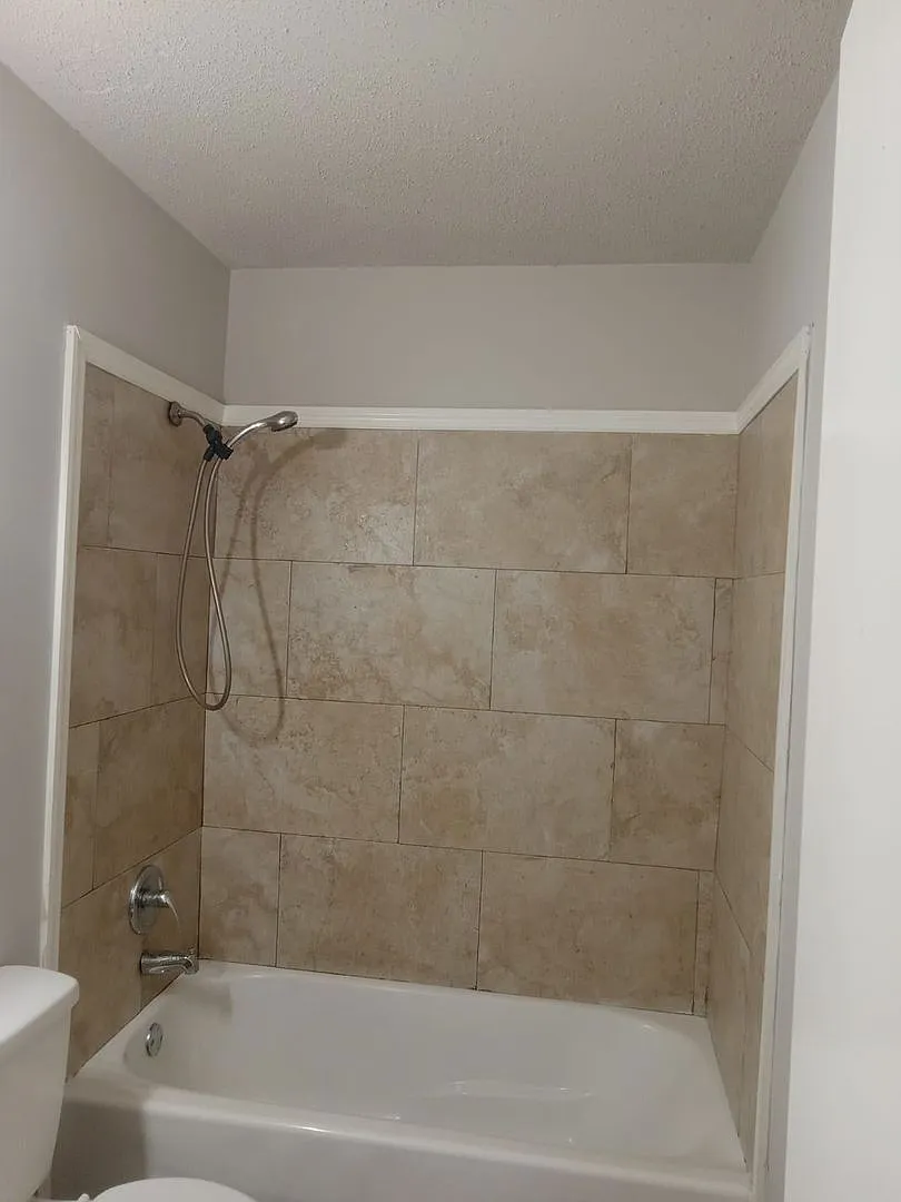 1432-1438 Columbia Circle SE — Photo 4