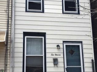 1011 Division St, Trenton, NJ 08611