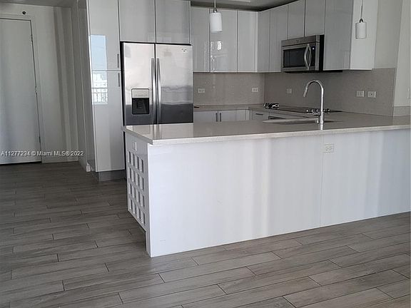4th image of 999 SW 1st Ave APT 2314