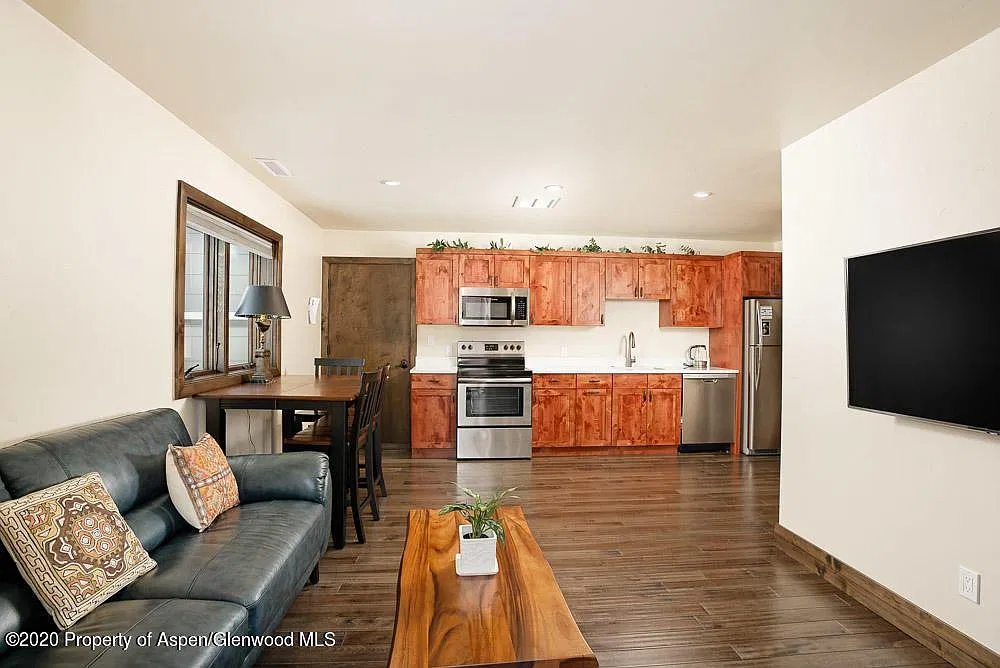 Sopris Ave, Carbondale — Photo 1