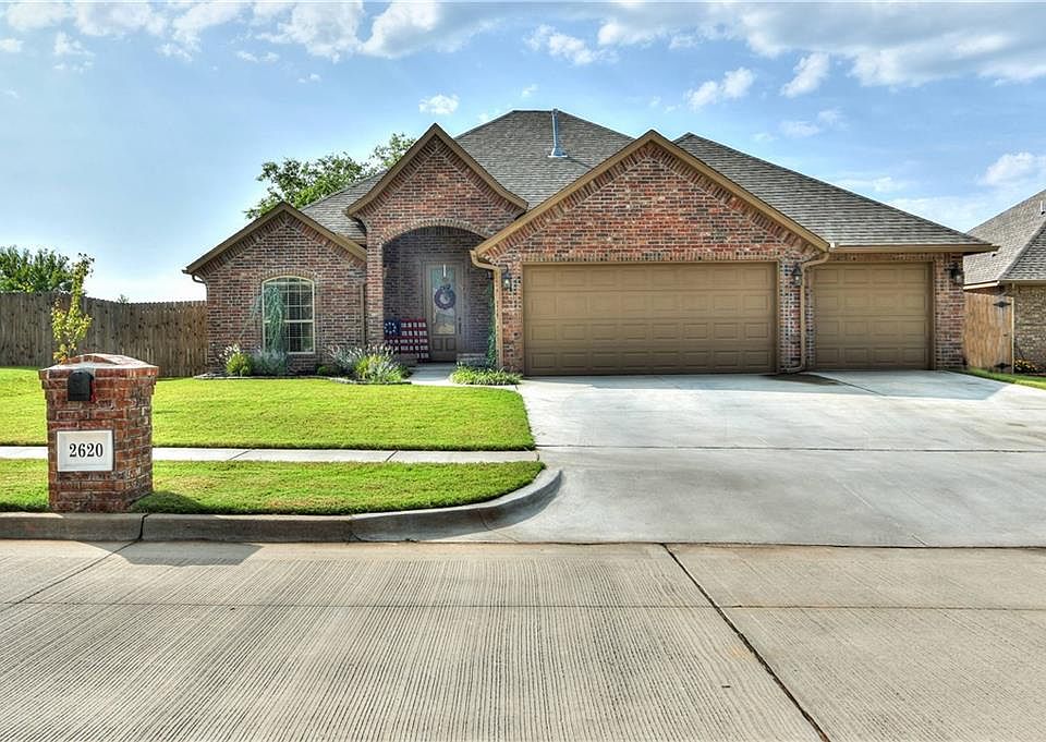 1st image of 2620 Summit Terrace Dr