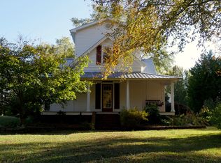 205 Collins St, Columbiana, AL 35051