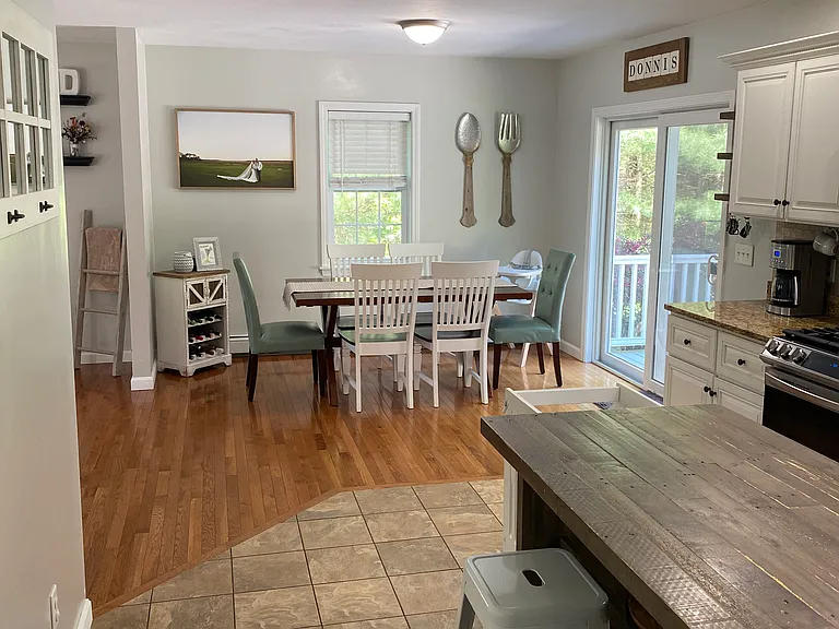 32 Luscombe Ln — Photo 8