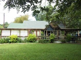 621 N Pearl St, Big Sandy, TX 75755