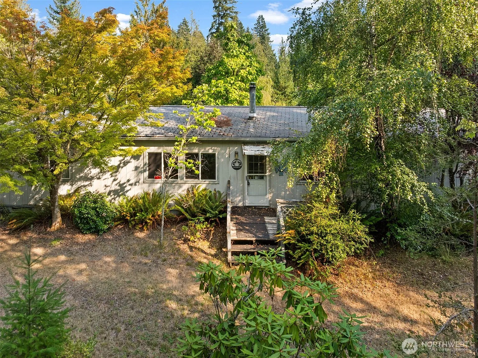 15190 Peacock Hill Road SE photo 1