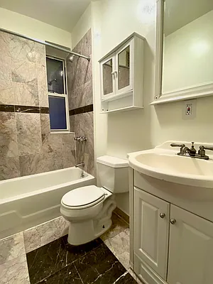 Rented by REAL New York | media 7