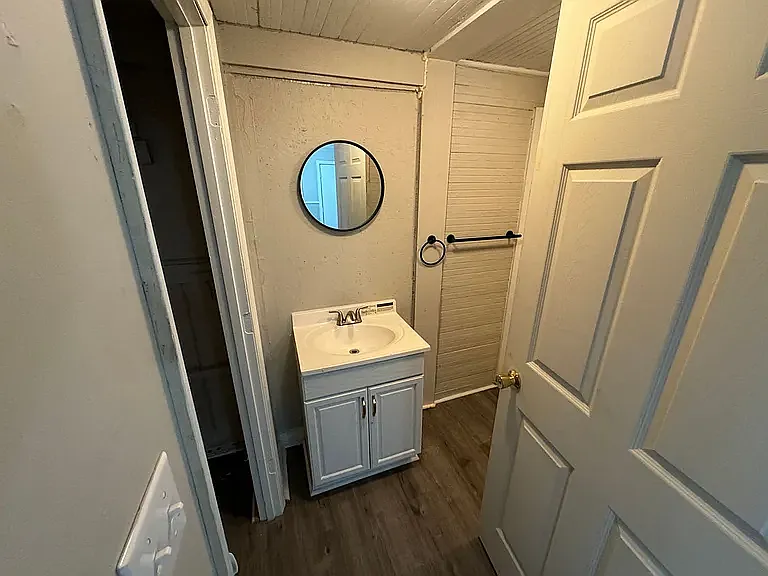 920 Gay St — Photo 11