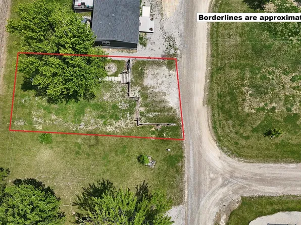 114 Arrowhead Rd, Melrose, IA 52569